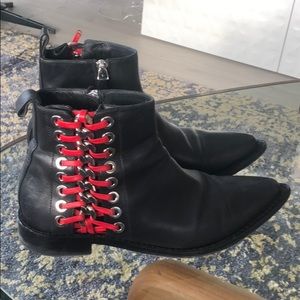 Alexander McQueen size 8w booties black